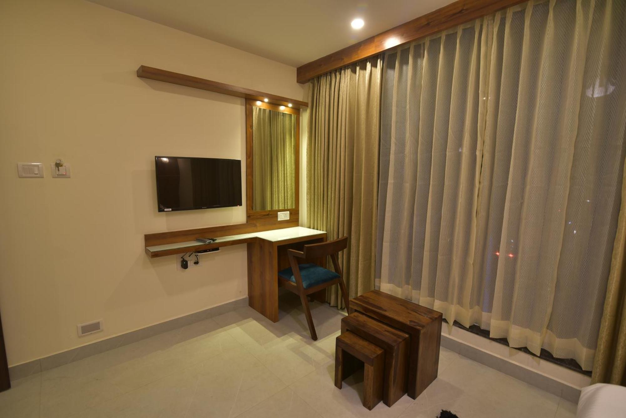 Address 24 Inn Bangalore Eksteriør billede