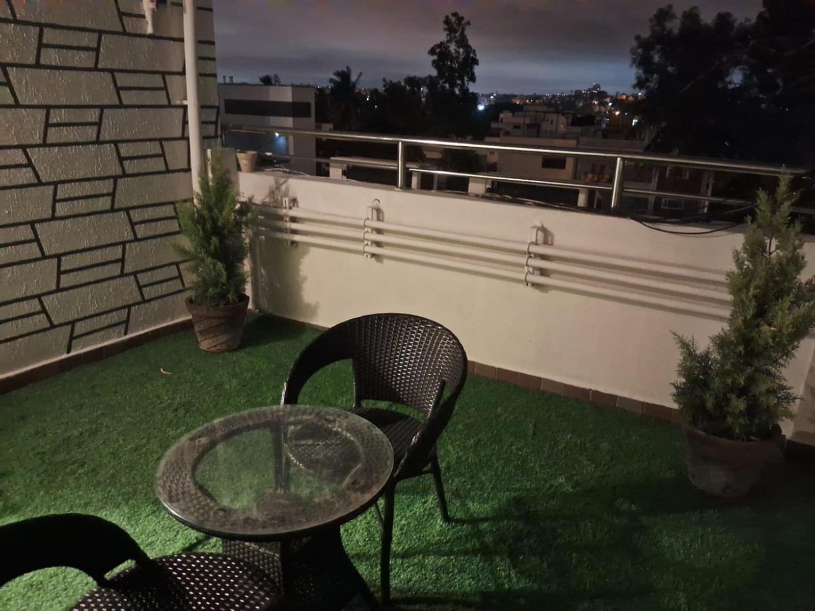 Address 24 Inn Bangalore Eksteriør billede