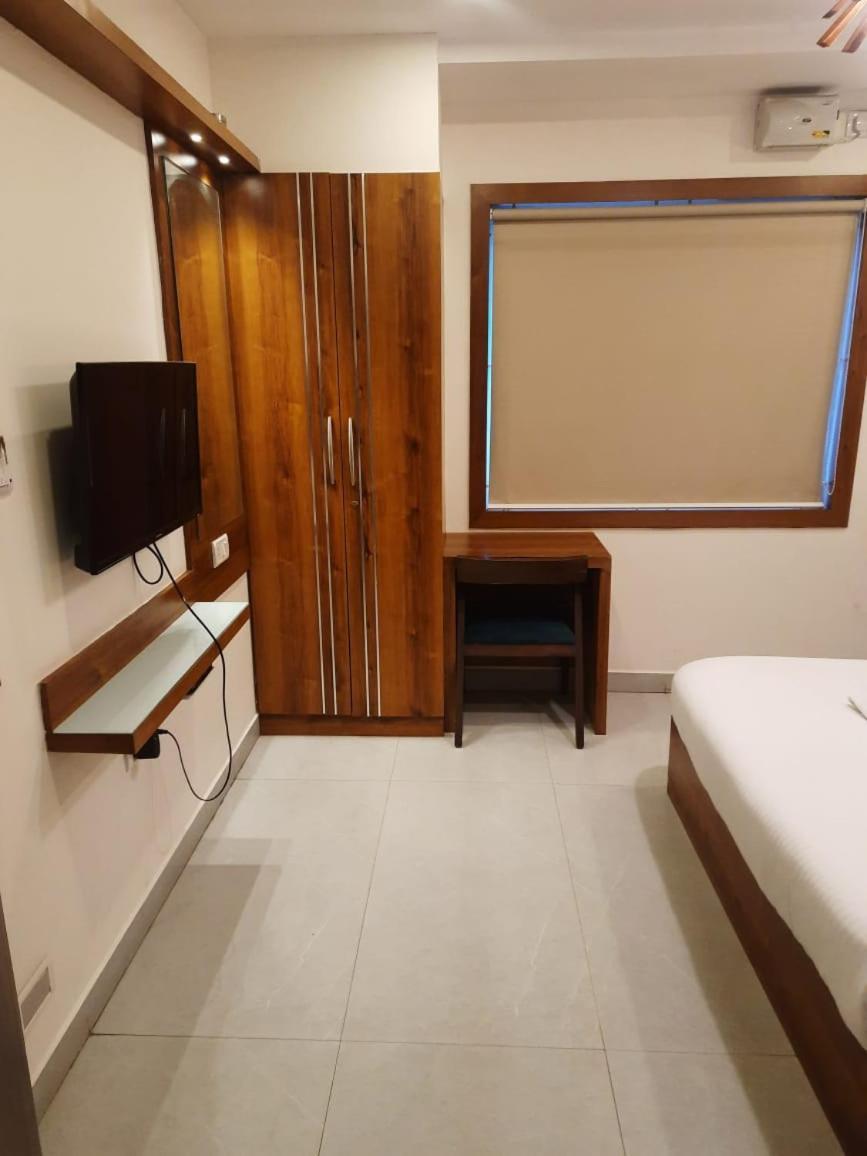 Address 24 Inn Bangalore Eksteriør billede