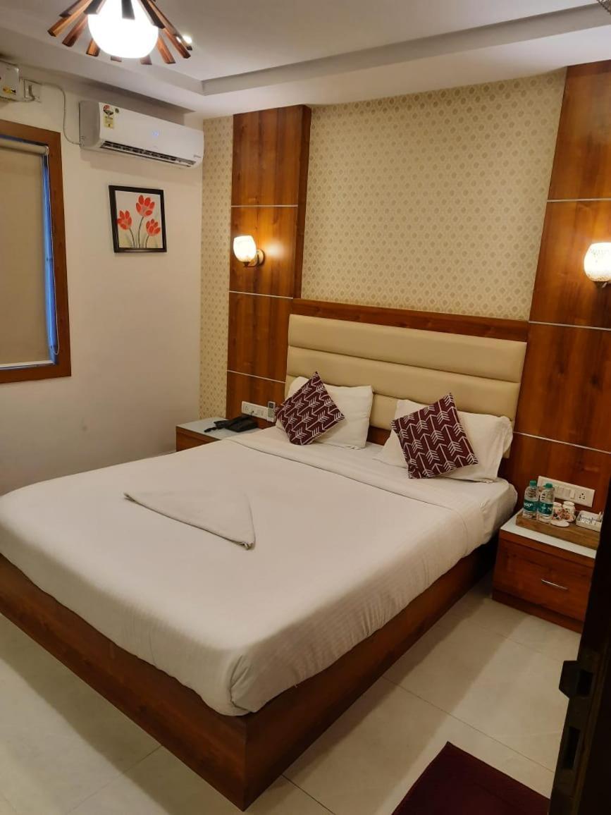 Address 24 Inn Bangalore Eksteriør billede
